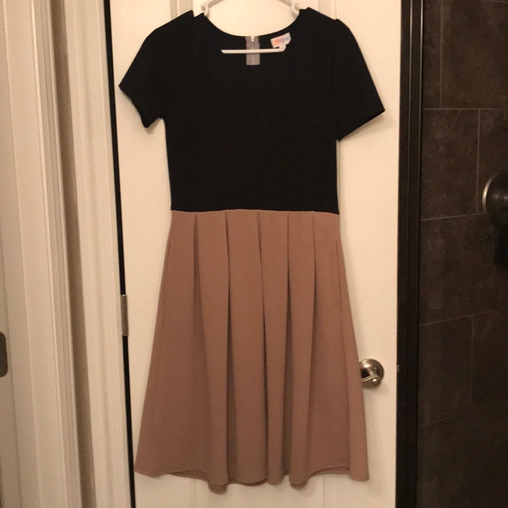Lularoe Amelia M